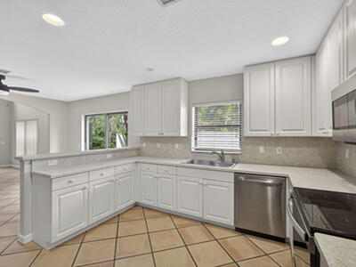 131 Island Way, Greenacres, FL 33413