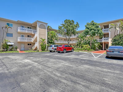 2687 N Garden Drive, Lake Worth, FL 33461