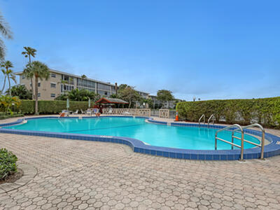 2687 N Garden Drive, Lake Worth, FL 33461