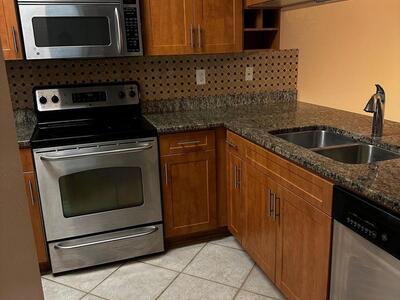 6511 Emerald Dunes Drive, West Palm Beach, FL 33411