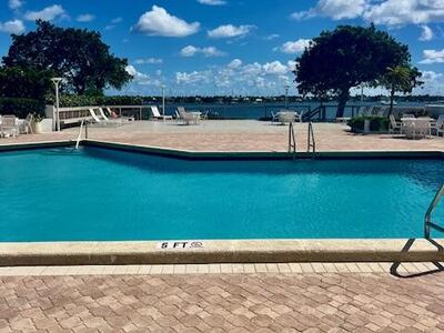 5600 N Flagler Drive, West Palm Beach, FL 33407