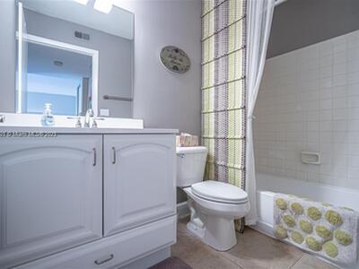 1245 SW 46th Avenue, Pompano Beach, FL 33069