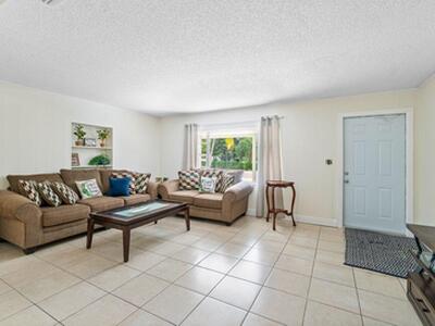 612 S Swinton Avenue, Delray Beach, FL 33444