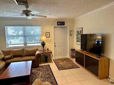 4292 Birdwood Street, Palm Beach Gardens, FL 33410