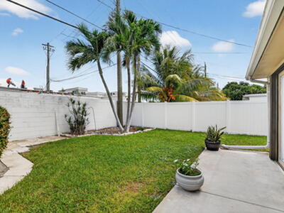 529 NE 18th Street, Boca Raton, FL 33432
