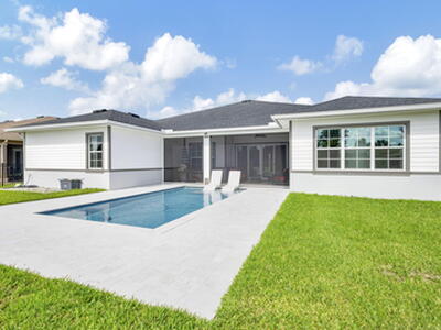 870 Hookline Circle, Loxahatchee, FL 33470
