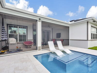 870 Hookline Circle, Loxahatchee, FL 33470