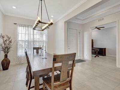 870 Hookline Circle, Loxahatchee, FL 33470