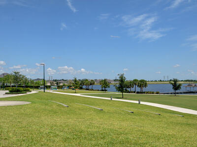 870 Hookline Circle, Loxahatchee, FL 33470