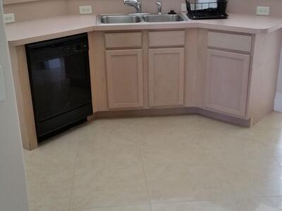 5704 NW Croton Avenue, Port Saint Lucie, FL 34986