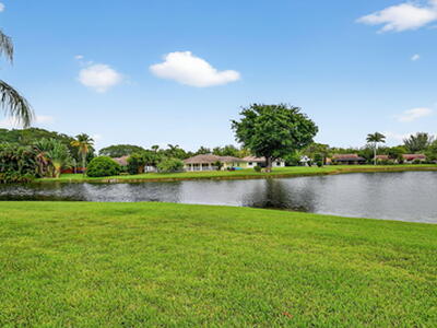 73 Via De Casas Norte, Boynton Beach, FL 33426