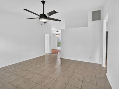 73 Via De Casas Norte, Boynton Beach, FL 33426