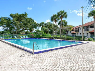 73 Via De Casas Norte, Boynton Beach, FL 33426