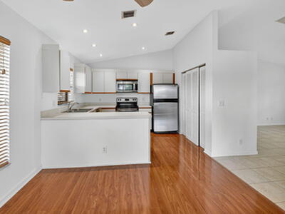 73 Via De Casas Norte, Boynton Beach, FL 33426