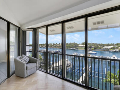 543 Bay Colony Drive N, Juno Beach, FL 33408