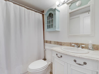 543 Bay Colony Drive N, Juno Beach, FL 33408