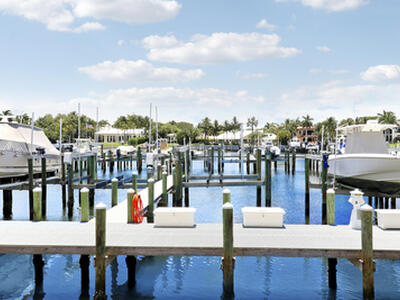 543 Bay Colony Drive N, Juno Beach, FL 33408