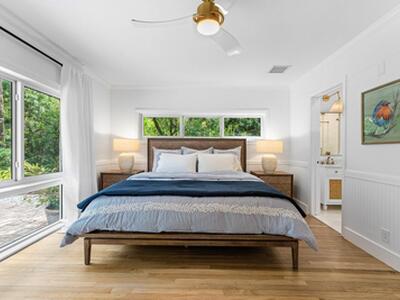 35 Anna Street, Ocean Ridge, FL 33435