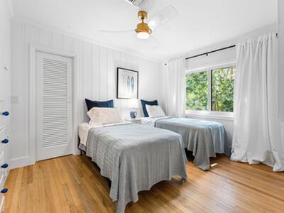 35 Anna Street, Ocean Ridge, FL 33435