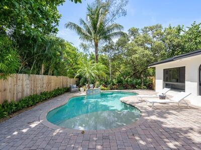 35 Anna Street, Ocean Ridge, FL 33435