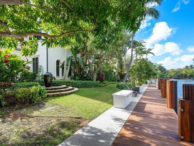 8 Driftwood Landing, Gulf Stream, FL 33483