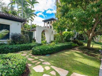 8 Driftwood Landing, Gulf Stream, FL 33483