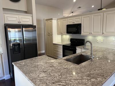 6027 Sunberry Circle