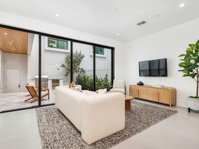 1975 Dock Street, West Palm Beach, FL 33401