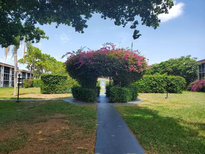 2200 Springdale Boulevard, Palm Springs, FL 33461