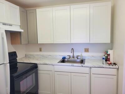 2200 Springdale Boulevard, Palm Springs, FL 33461