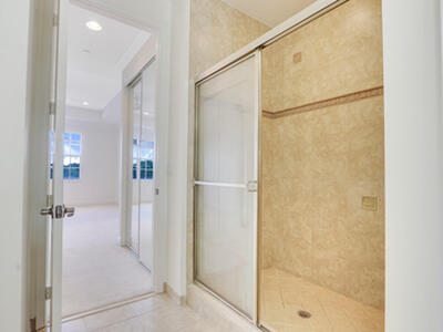 4505 Artesa Way S, Palm Beach Gardens, FL 33418