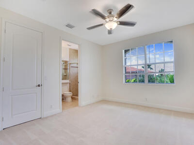 4505 Artesa Way S, Palm Beach Gardens, FL 33418