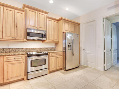 4505 Artesa Way S, Palm Beach Gardens, FL 33418