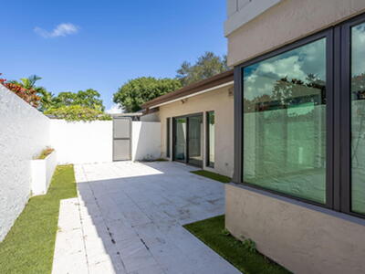 2903 Banyan Boulevard Circle NW, Boca Raton, FL 33431