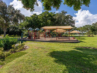 2903 Banyan Boulevard Circle NW, Boca Raton, FL 33431