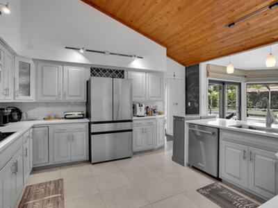 2903 Banyan Boulevard Circle NW, Boca Raton, FL 33431