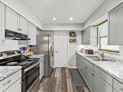 1297 SE Floresta Drive, Port Saint Lucie, FL 34983