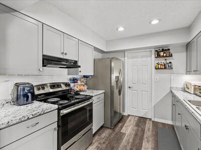 1297 SE Floresta Drive, Port Saint Lucie, FL 34983