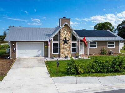 1297 SE Floresta Drive, Port Saint Lucie, FL 34983