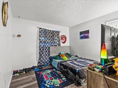 1297 SE Floresta Drive, Port Saint Lucie, FL 34983