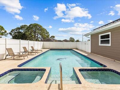 1297 SE Floresta Drive, Port Saint Lucie, FL 34983