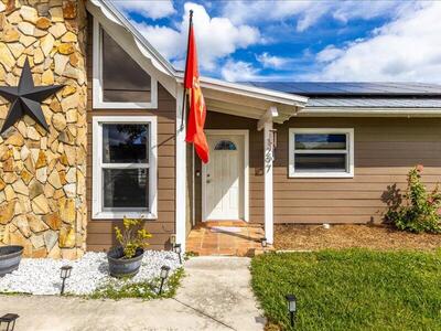 1297 SE Floresta Drive, Port Saint Lucie, FL 34983