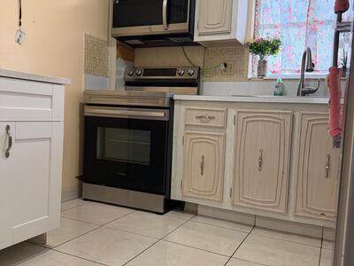 2737 Emory Drive E, West Palm Beach, FL 33415