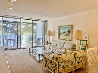 3150 N Course Lane, Pompano Beach, FL 33069