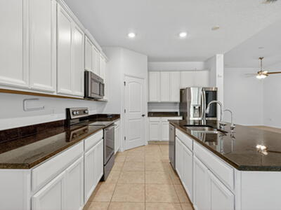 2802 SW Ann Arbor Road, Port Saint Lucie, FL 34953