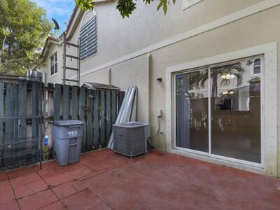 970 Summit Lake Drive, West Palm Beach, FL 33406