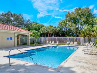 970 Summit Lake Drive, West Palm Beach, FL 33406