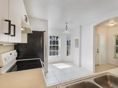 970 Summit Lake Drive, West Palm Beach, FL 33406