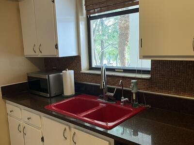 825 Egret Circle, Delray Beach, FL 33444