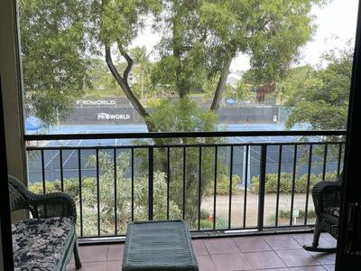 825 Egret Circle, Delray Beach, FL 33444